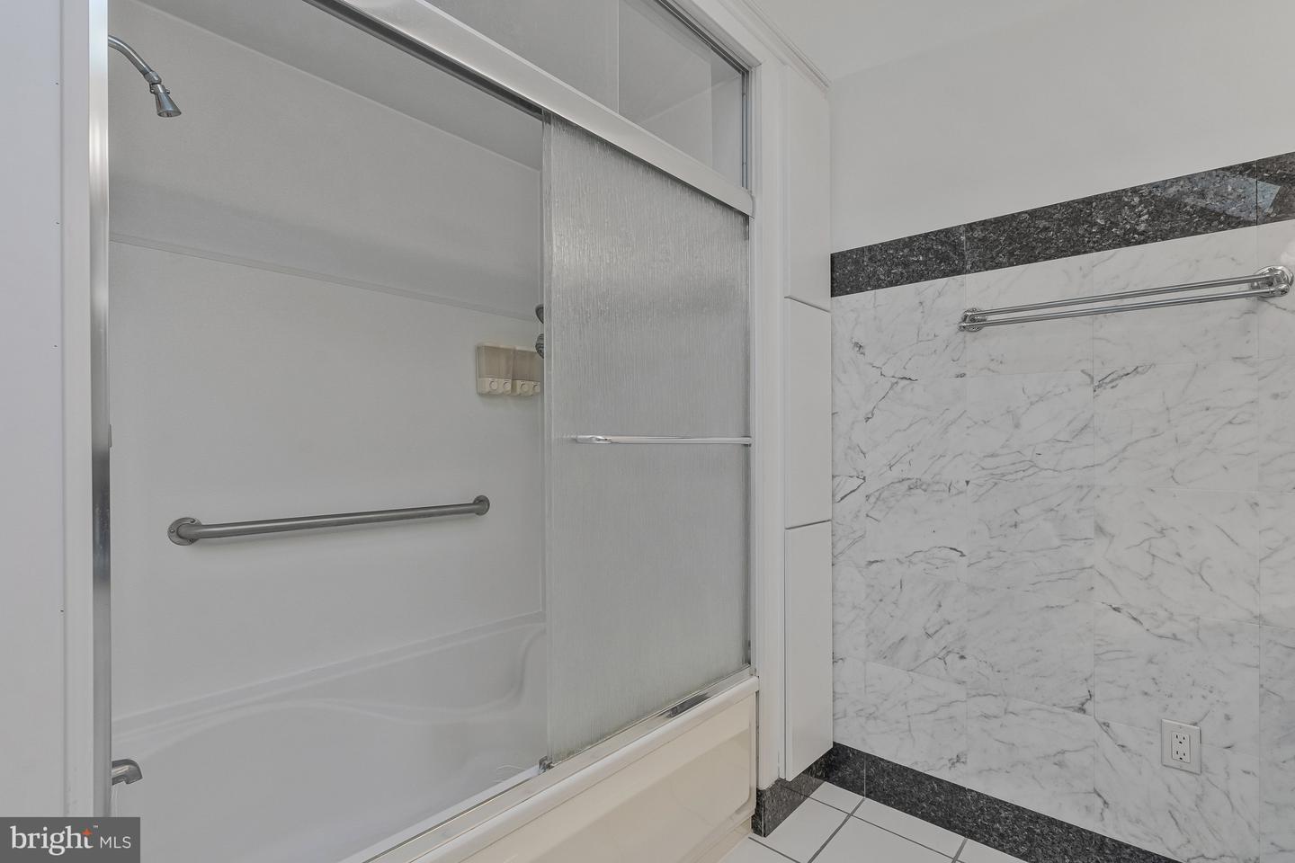11174 GLADE DR, RESTON, Virginia 20191, 5 Bedrooms Bedrooms, ,4 BathroomsBathrooms,Residential,For sale,11174 GLADE DR,VAFX2244844 MLS # VAFX2244844