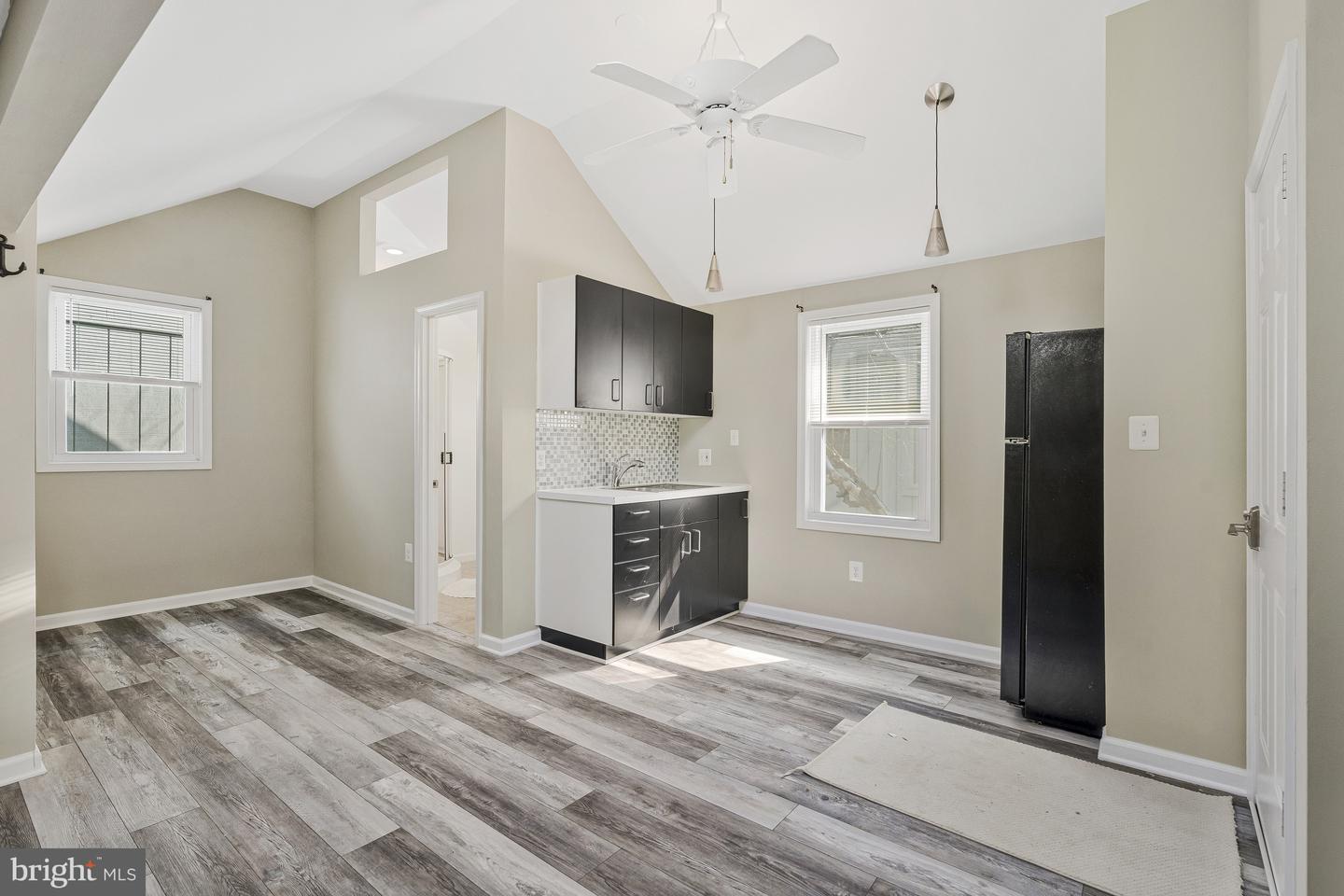 11174 GLADE DR, RESTON, Virginia 20191, 5 Bedrooms Bedrooms, ,4 BathroomsBathrooms,Residential,For sale,11174 GLADE DR,VAFX2244844 MLS # VAFX2244844