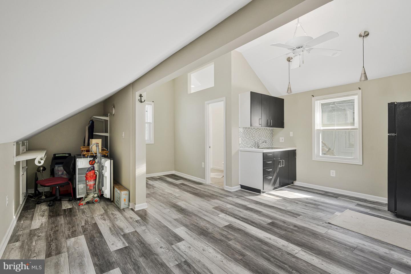 11174 GLADE DR, RESTON, Virginia 20191, 5 Bedrooms Bedrooms, ,4 BathroomsBathrooms,Residential,For sale,11174 GLADE DR,VAFX2244844 MLS # VAFX2244844