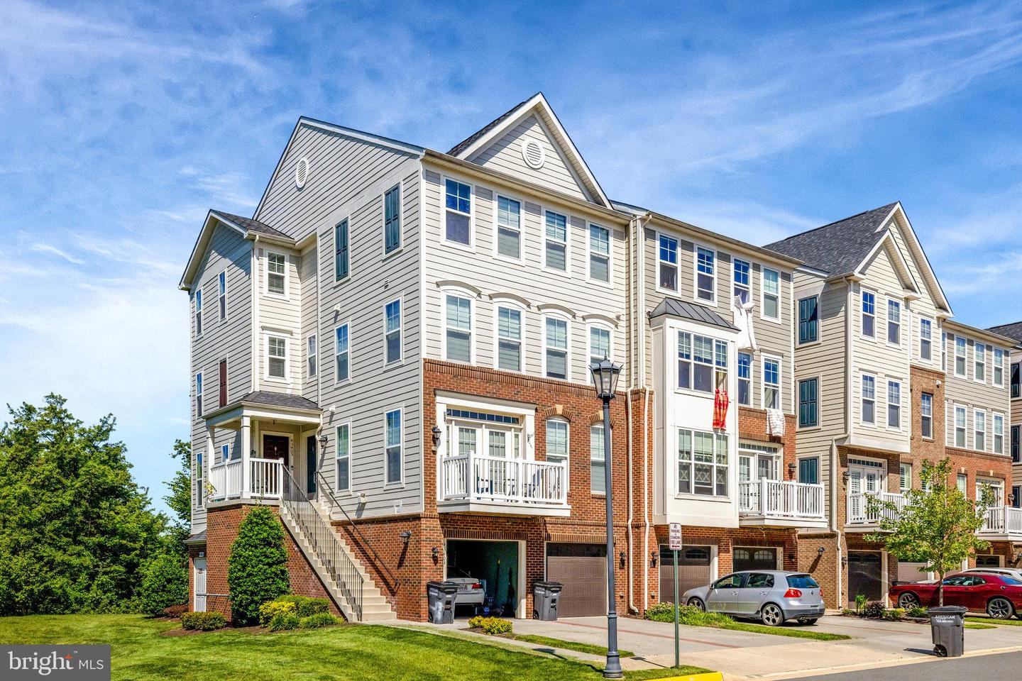 43405 TOWN GATE SQ, CHANTILLY, Virginia 20152, 3 Bedrooms Bedrooms, ,2 BathroomsBathrooms,Residential,For sale,43405 TOWN GATE SQ,VALO2098540 MLS # VALO2098540