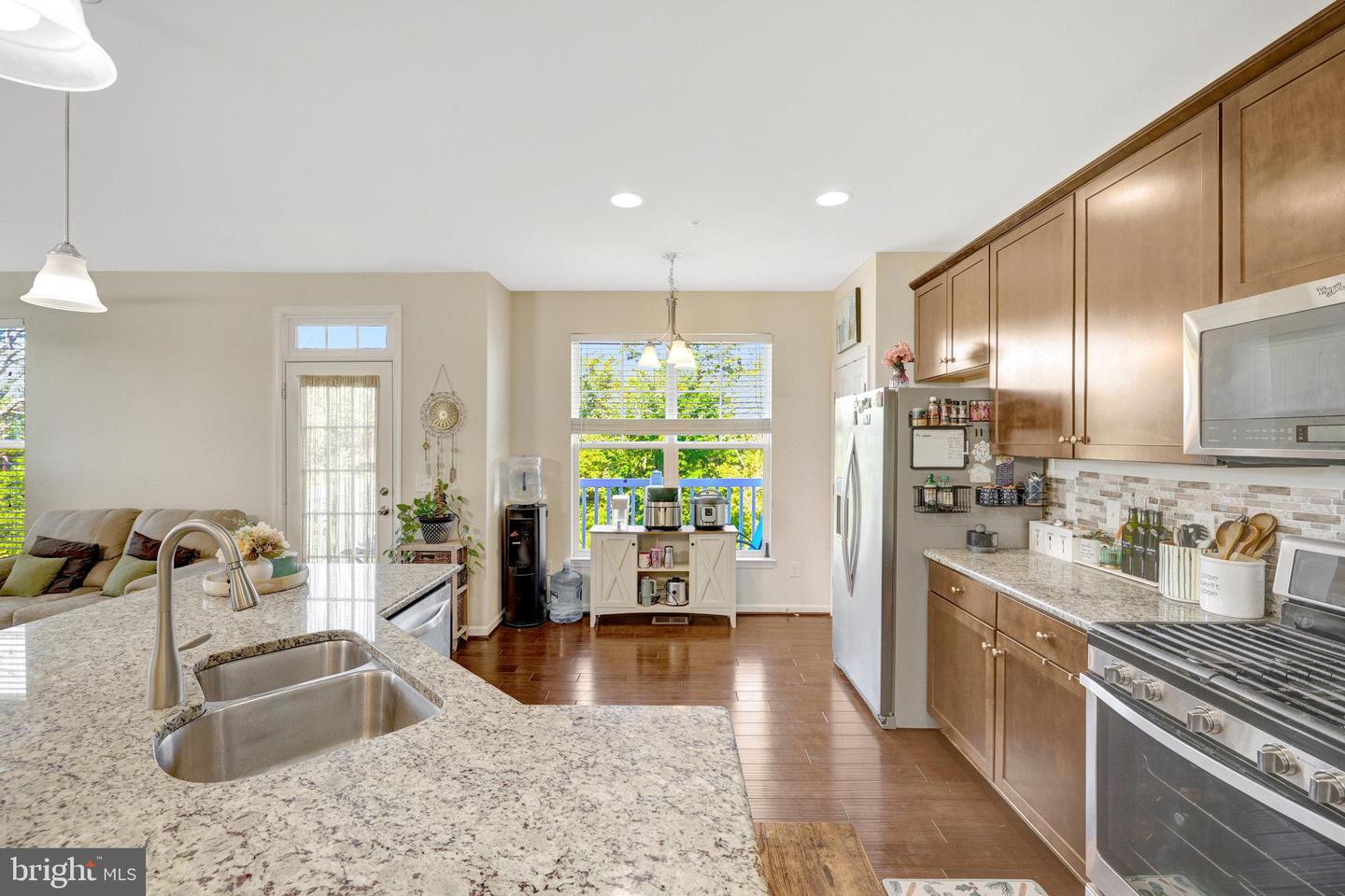 43405 TOWN GATE SQ, CHANTILLY, Virginia 20152, 3 Bedrooms Bedrooms, ,2 BathroomsBathrooms,Residential,For sale,43405 TOWN GATE SQ,VALO2098540 MLS # VALO2098540