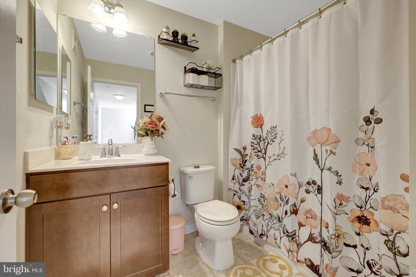 43405 TOWN GATE SQ, CHANTILLY, Virginia 20152, 3 Bedrooms Bedrooms, ,2 BathroomsBathrooms,Residential,For sale,43405 TOWN GATE SQ,VALO2098540 MLS # VALO2098540