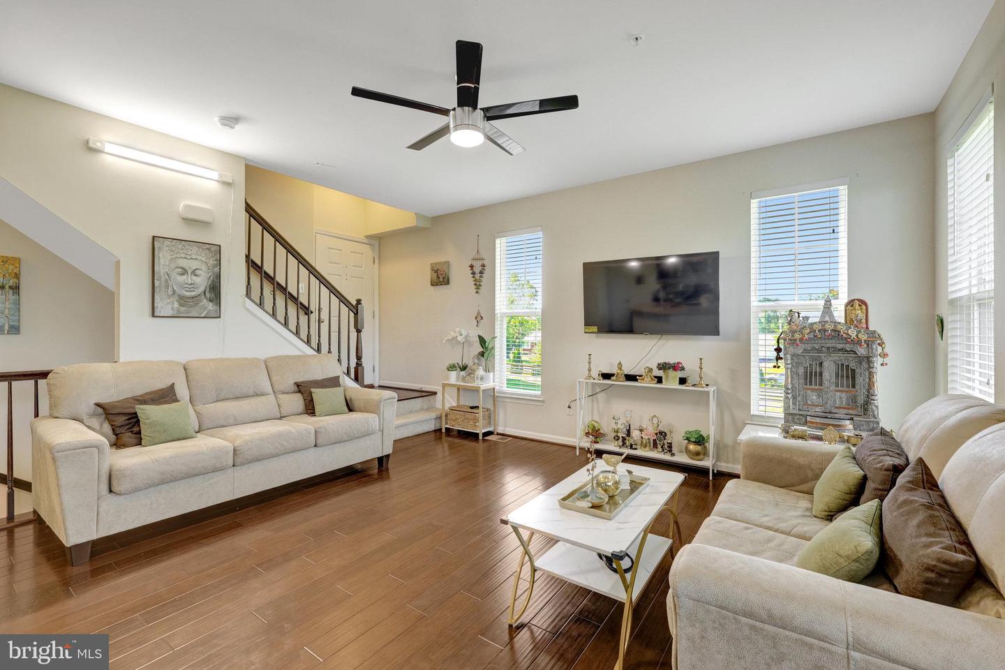 43405 TOWN GATE SQ, CHANTILLY, Virginia 20152, 3 Bedrooms Bedrooms, ,2 BathroomsBathrooms,Residential,For sale,43405 TOWN GATE SQ,VALO2098540 MLS # VALO2098540