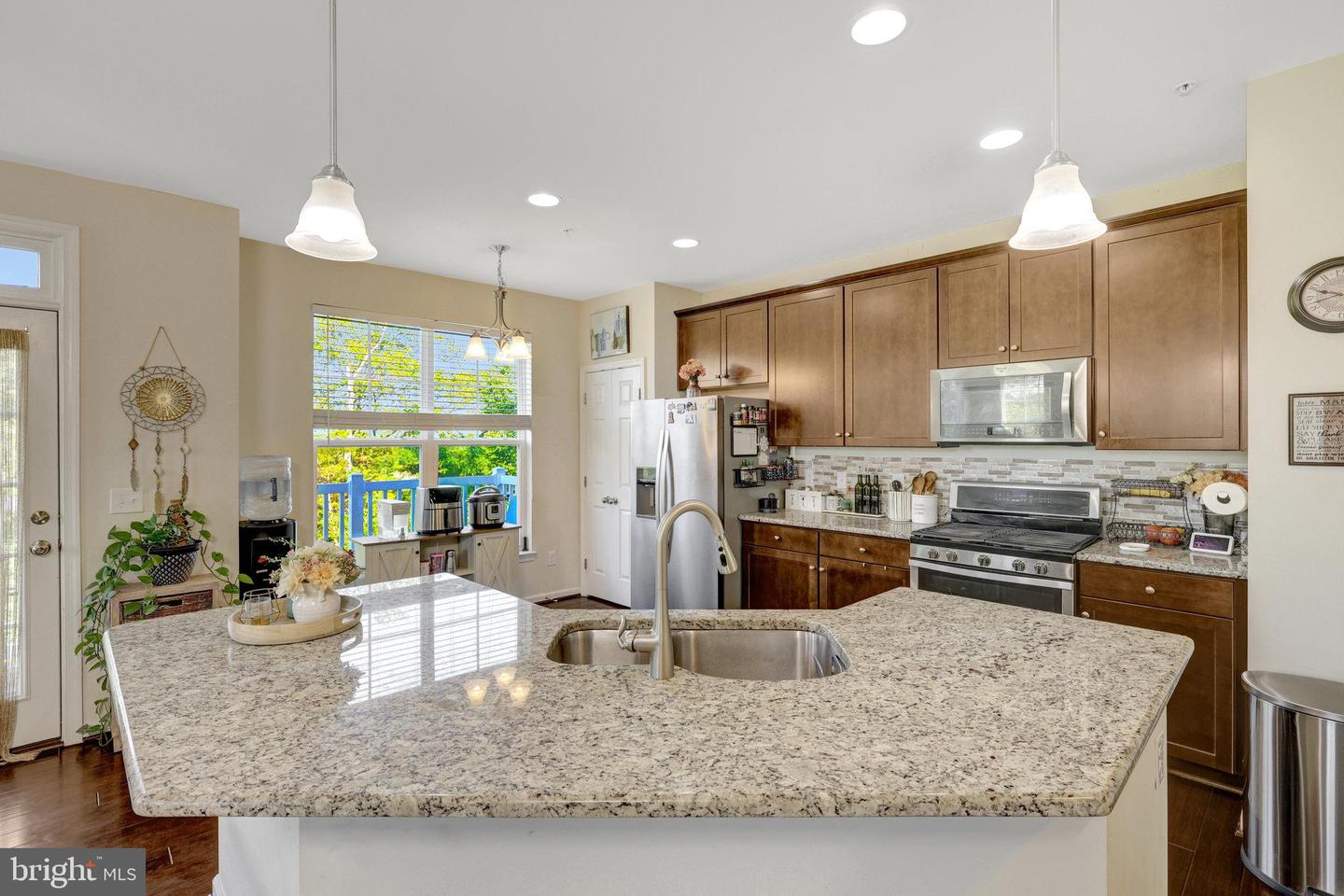 43405 TOWN GATE SQ, CHANTILLY, Virginia 20152, 3 Bedrooms Bedrooms, ,2 BathroomsBathrooms,Residential,For sale,43405 TOWN GATE SQ,VALO2098540 MLS # VALO2098540