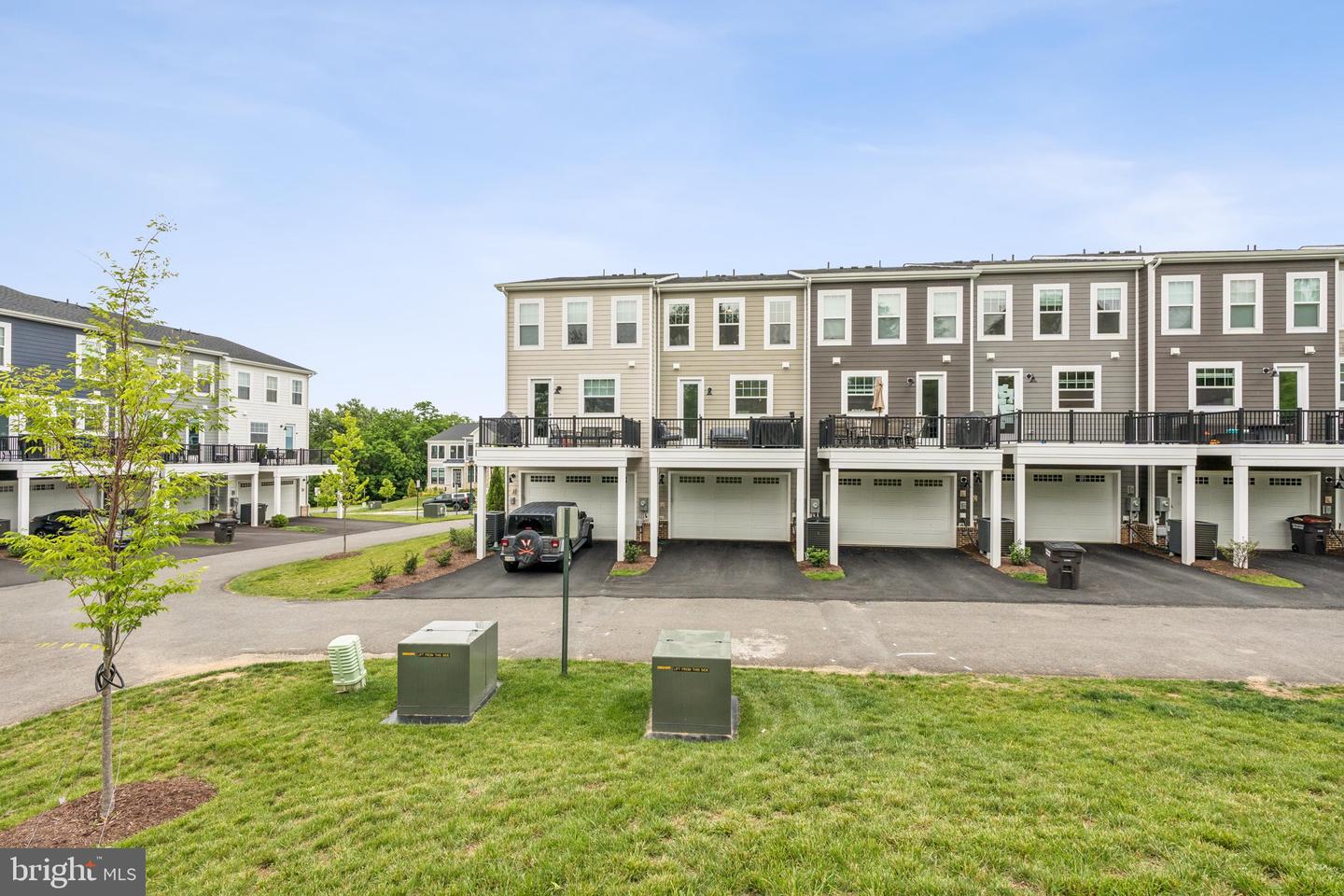 3580 STEPHENSONS HILL LN, MARSHALL, Virginia 20115, 3 Bedrooms Bedrooms, ,2 BathroomsBathrooms,Residential,For sale,3580 STEPHENSONS HILL LN,VAFQ2016892 MLS # VAFQ2016892