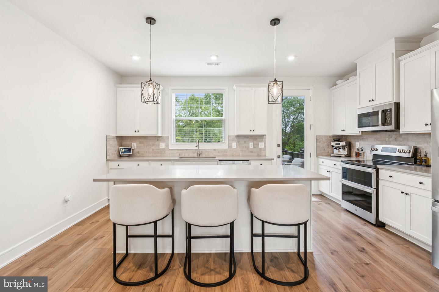 3580 STEPHENSONS HILL LN, MARSHALL, Virginia 20115, 3 Bedrooms Bedrooms, ,2 BathroomsBathrooms,Residential,For sale,3580 STEPHENSONS HILL LN,VAFQ2016892 MLS # VAFQ2016892