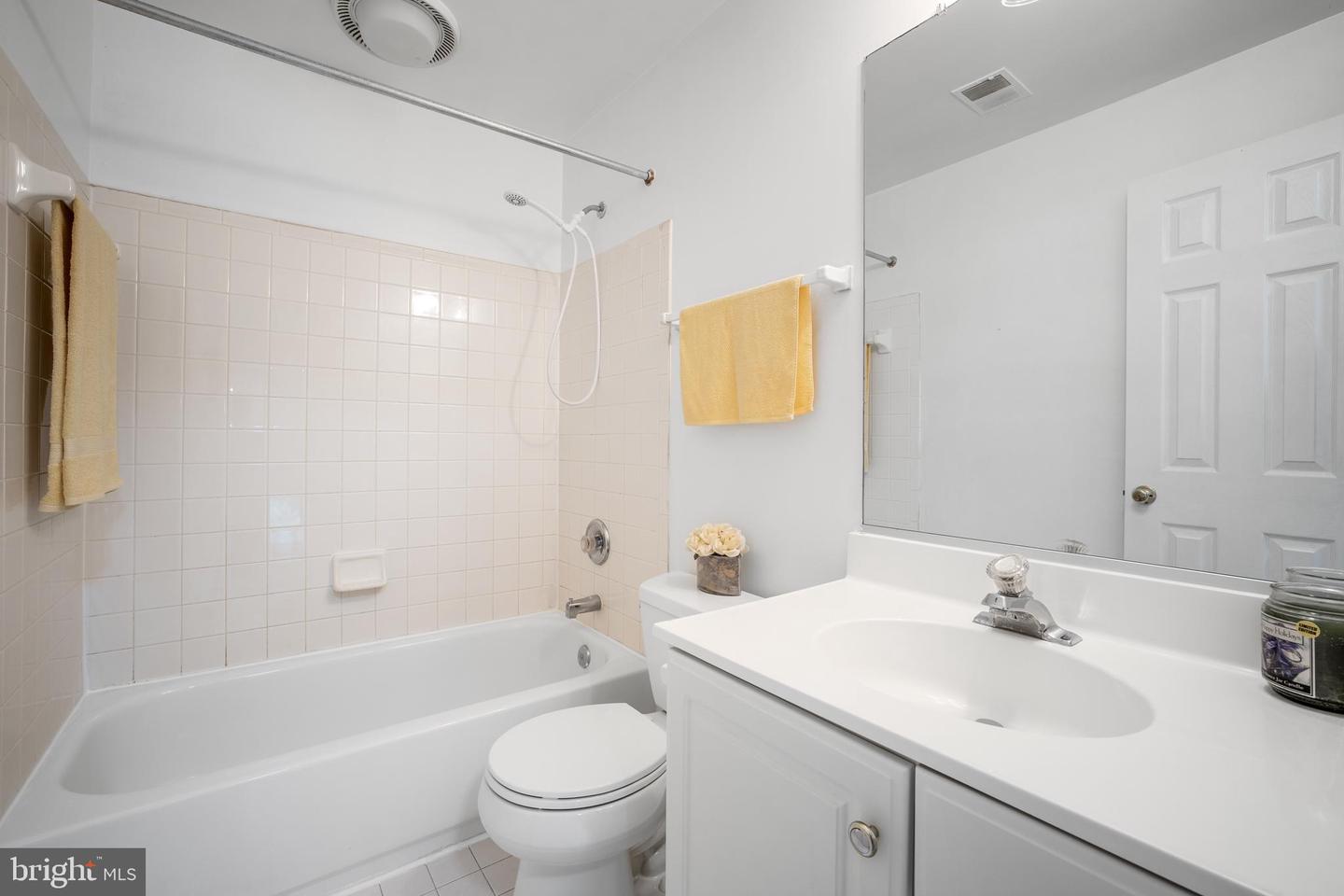 6308 JOHN CHARLES LNDG, CENTREVILLE, Virginia 20121, 3 Bedrooms Bedrooms, ,3 BathroomsBathrooms,Residential,For sale,6308 JOHN CHARLES LNDG,VAFX2244926 MLS # VAFX2244926