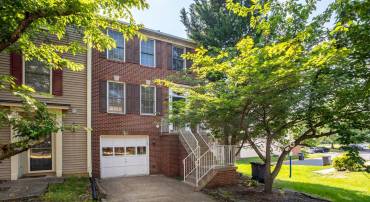 6308 JOHN CHARLES LNDG, CENTREVILLE, Virginia 20121, 3 Bedrooms Bedrooms, ,3 BathroomsBathrooms,Residential,For sale,6308 JOHN CHARLES LNDG,VAFX2244926 MLS # VAFX2244926