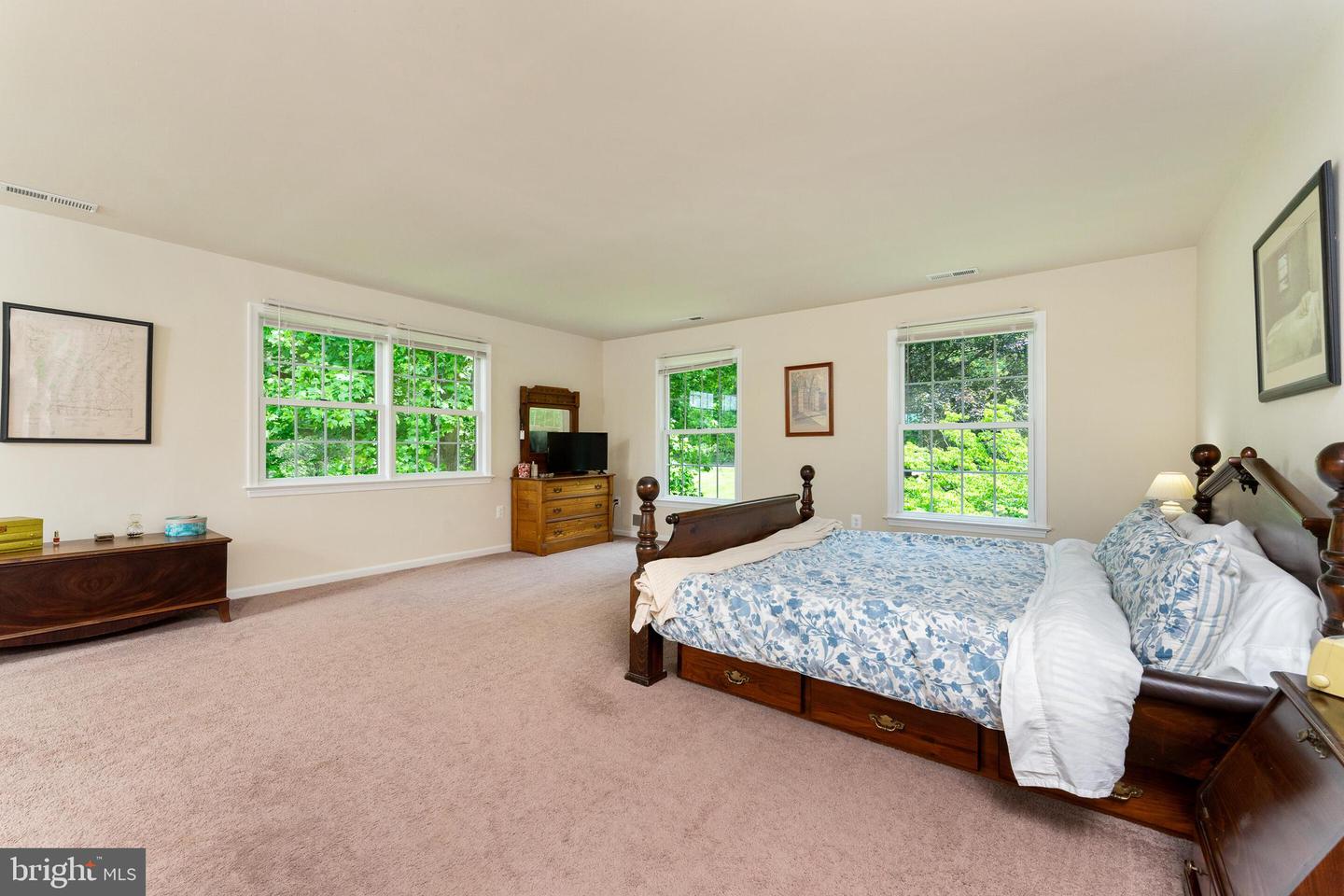 39627 RODEFFER RD, LOVETTSVILLE, Virginia 20180, 4 Bedrooms Bedrooms, ,3 BathroomsBathrooms,Residential,For sale,39627 RODEFFER RD,VALO2098578 MLS # VALO2098578