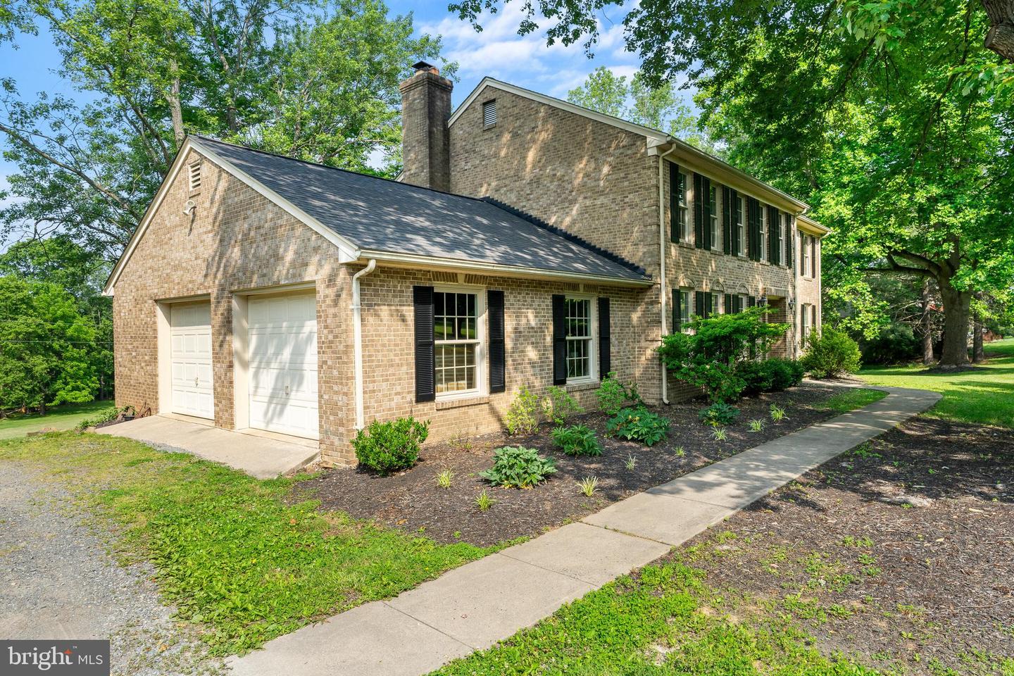 39627 RODEFFER RD, LOVETTSVILLE, Virginia 20180, 4 Bedrooms Bedrooms, ,3 BathroomsBathrooms,Residential,For sale,39627 RODEFFER RD,VALO2098578 MLS # VALO2098578