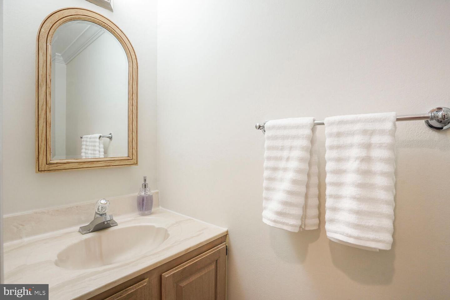 1537 POWELLS TAVERN PL, HERNDON, Virginia 20170, 5 Bedrooms Bedrooms, ,2 BathroomsBathrooms,Residential,For sale,1537 POWELLS TAVERN PL,VAFX2244970 MLS # VAFX2244970