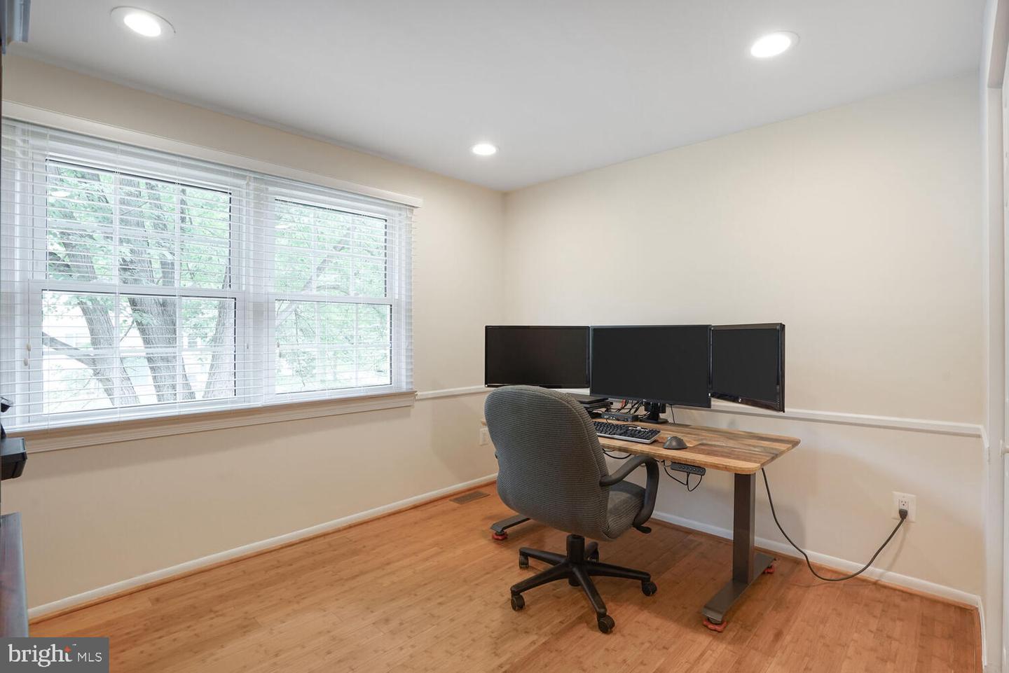 1537 POWELLS TAVERN PL, HERNDON, Virginia 20170, 5 Bedrooms Bedrooms, ,2 BathroomsBathrooms,Residential,For sale,1537 POWELLS TAVERN PL,VAFX2244970 MLS # VAFX2244970