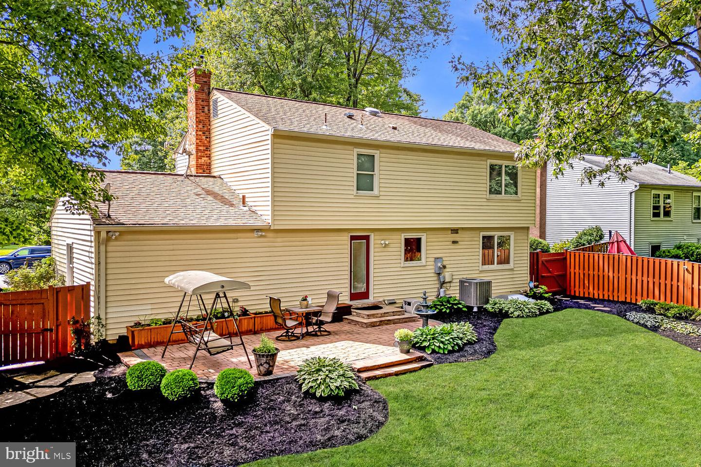 1537 POWELLS TAVERN PL, HERNDON, Virginia 20170, 5 Bedrooms Bedrooms, ,2 BathroomsBathrooms,Residential,For sale,1537 POWELLS TAVERN PL,VAFX2244970 MLS # VAFX2244970