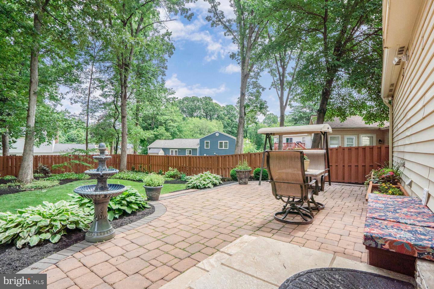 1537 POWELLS TAVERN PL, HERNDON, Virginia 20170, 5 Bedrooms Bedrooms, ,2 BathroomsBathrooms,Residential,For sale,1537 POWELLS TAVERN PL,VAFX2244970 MLS # VAFX2244970