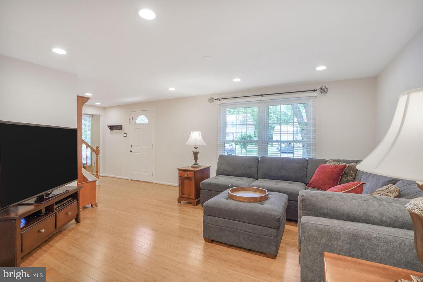 1537 POWELLS TAVERN PL, HERNDON, Virginia 20170, 5 Bedrooms Bedrooms, ,2 BathroomsBathrooms,Residential,For sale,1537 POWELLS TAVERN PL,VAFX2244970 MLS # VAFX2244970