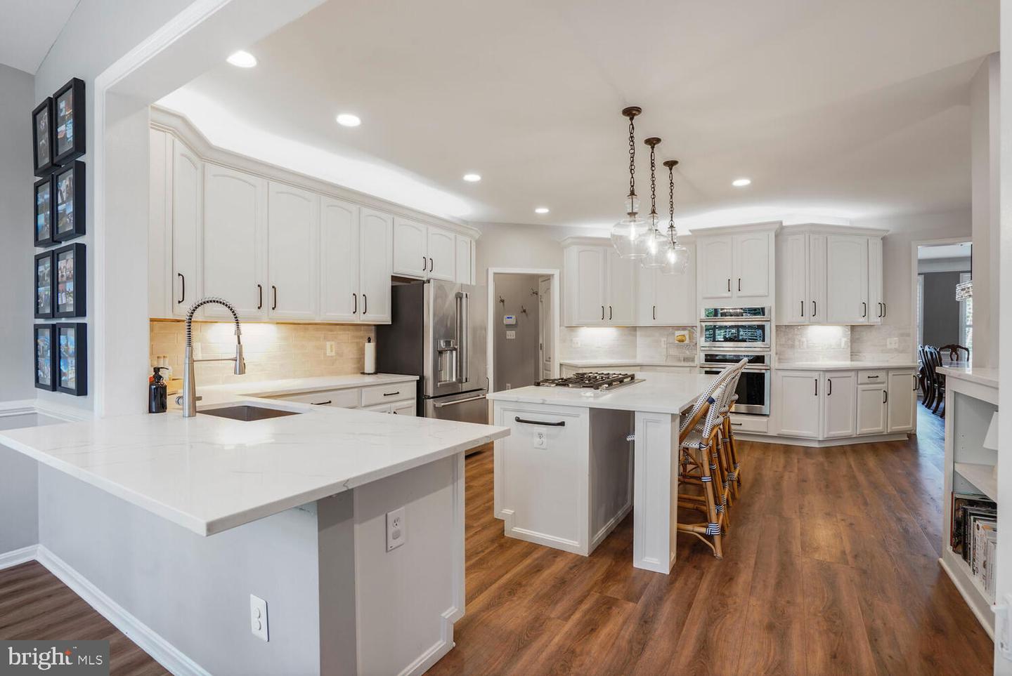 42863 GLYNDEBOURNE CT, BROADLANDS, Virginia 20148, 5 Bedrooms Bedrooms, ,5 BathroomsBathrooms,Residential,For sale,42863 GLYNDEBOURNE CT,VALO2098594 MLS # VALO2098594