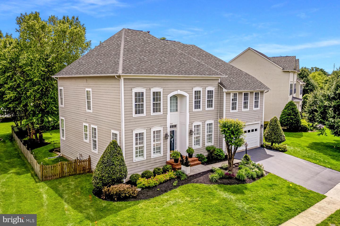 42863 GLYNDEBOURNE CT, BROADLANDS, Virginia 20148, 5 Bedrooms Bedrooms, ,5 BathroomsBathrooms,Residential,For sale,42863 GLYNDEBOURNE CT,VALO2098594 MLS # VALO2098594