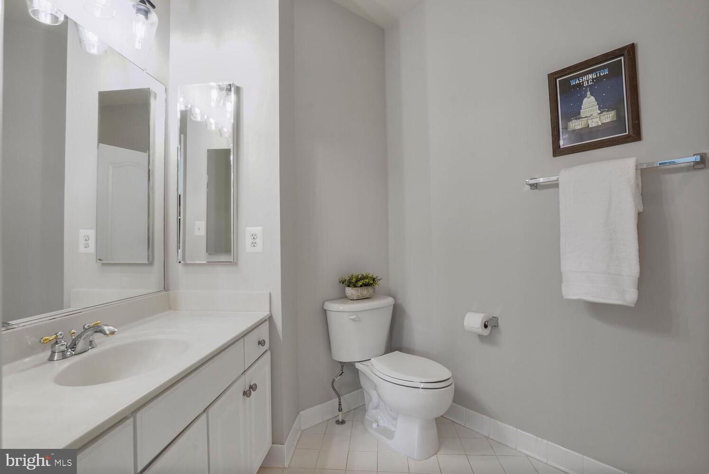 42863 GLYNDEBOURNE CT, BROADLANDS, Virginia 20148, 5 Bedrooms Bedrooms, ,5 BathroomsBathrooms,Residential,For sale,42863 GLYNDEBOURNE CT,VALO2098594 MLS # VALO2098594