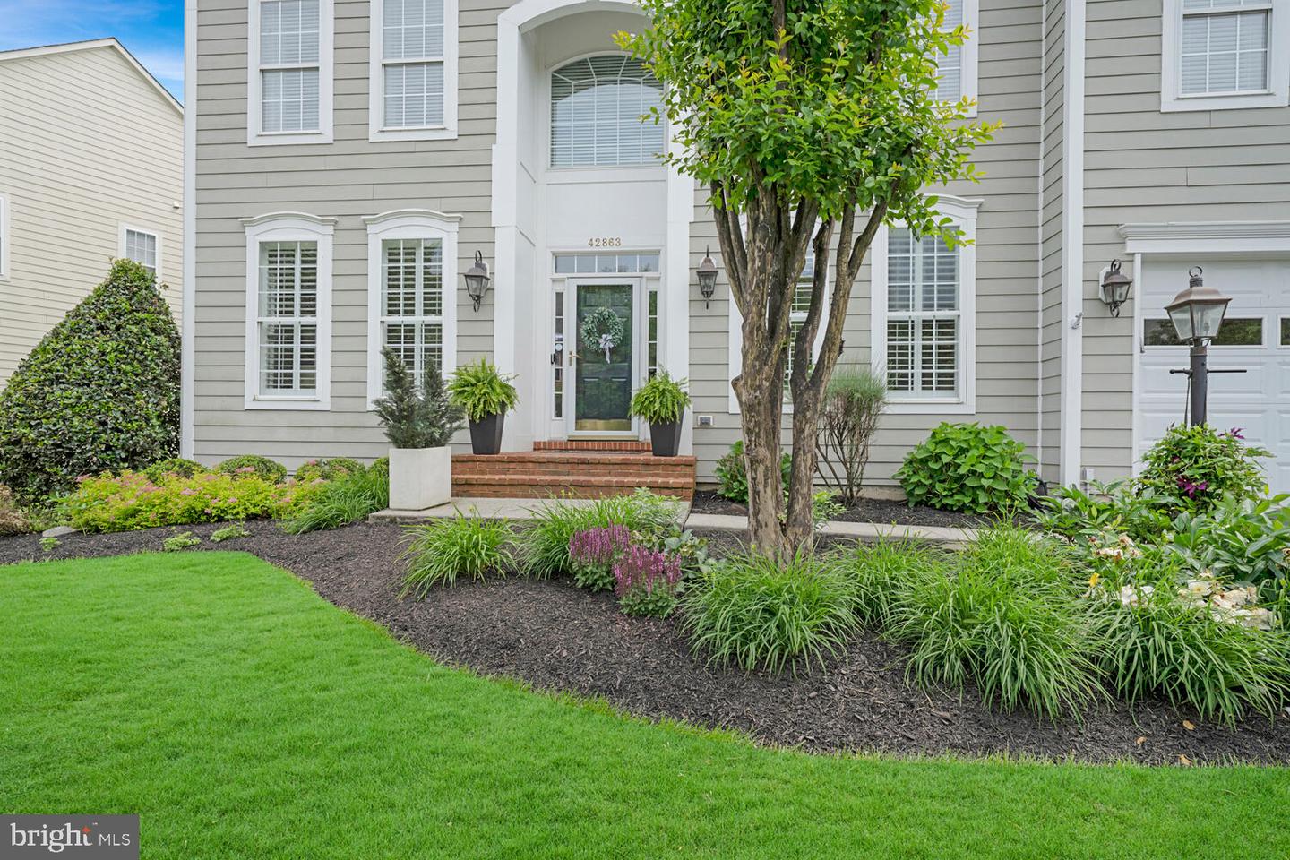 42863 GLYNDEBOURNE CT, BROADLANDS, Virginia 20148, 5 Bedrooms Bedrooms, ,5 BathroomsBathrooms,Residential,For sale,42863 GLYNDEBOURNE CT,VALO2098594 MLS # VALO2098594