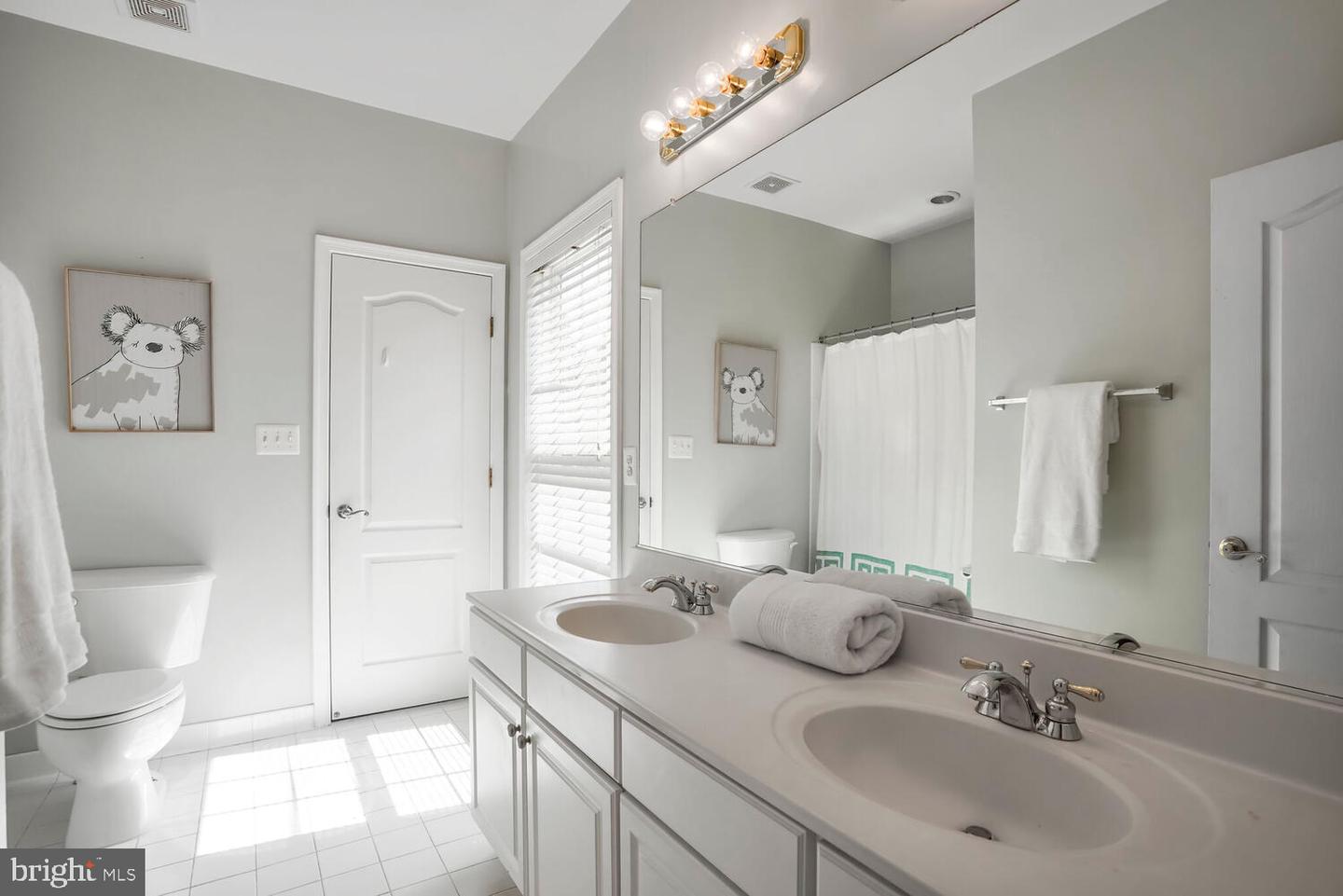 42863 GLYNDEBOURNE CT, BROADLANDS, Virginia 20148, 5 Bedrooms Bedrooms, ,5 BathroomsBathrooms,Residential,For sale,42863 GLYNDEBOURNE CT,VALO2098594 MLS # VALO2098594