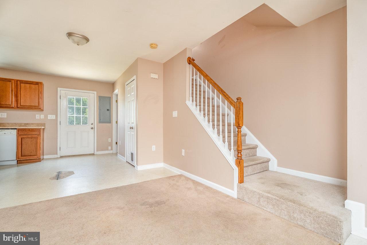 204 WILLOW OAKS DR, ELKTON, Virginia 22827, 3 Bedrooms Bedrooms, ,1 BathroomBathrooms,Residential,For sale,204 WILLOW OAKS DR,VARO2002352 MLS # VARO2002352