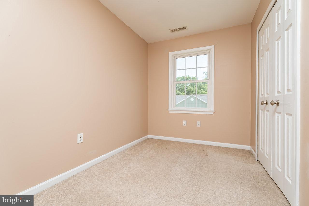 204 WILLOW OAKS DR, ELKTON, Virginia 22827, 3 Bedrooms Bedrooms, ,1 BathroomBathrooms,Residential,For sale,204 WILLOW OAKS DR,VARO2002352 MLS # VARO2002352