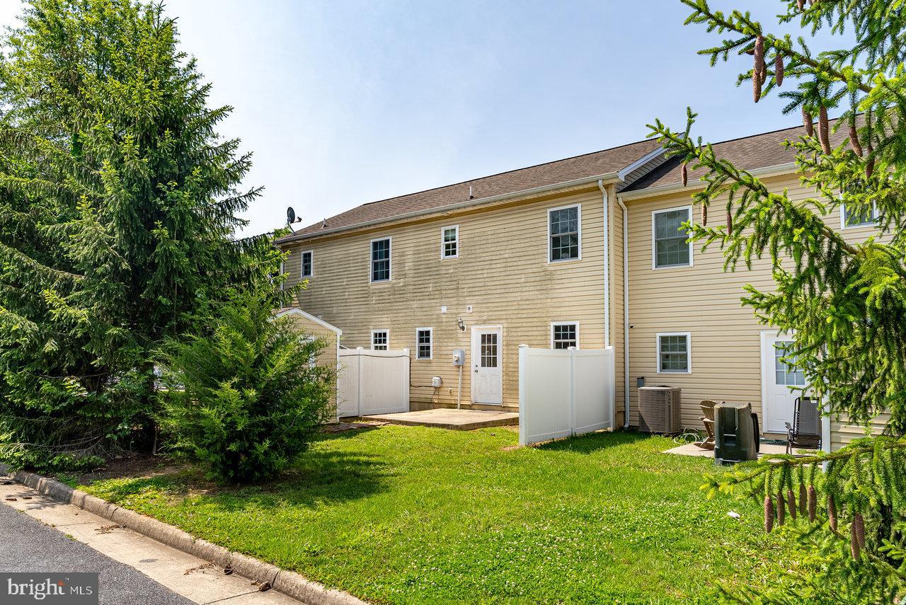 204 WILLOW OAKS DR, ELKTON, Virginia 22827, 3 Bedrooms Bedrooms, ,1 BathroomBathrooms,Residential,For sale,204 WILLOW OAKS DR,VARO2002352 MLS # VARO2002352