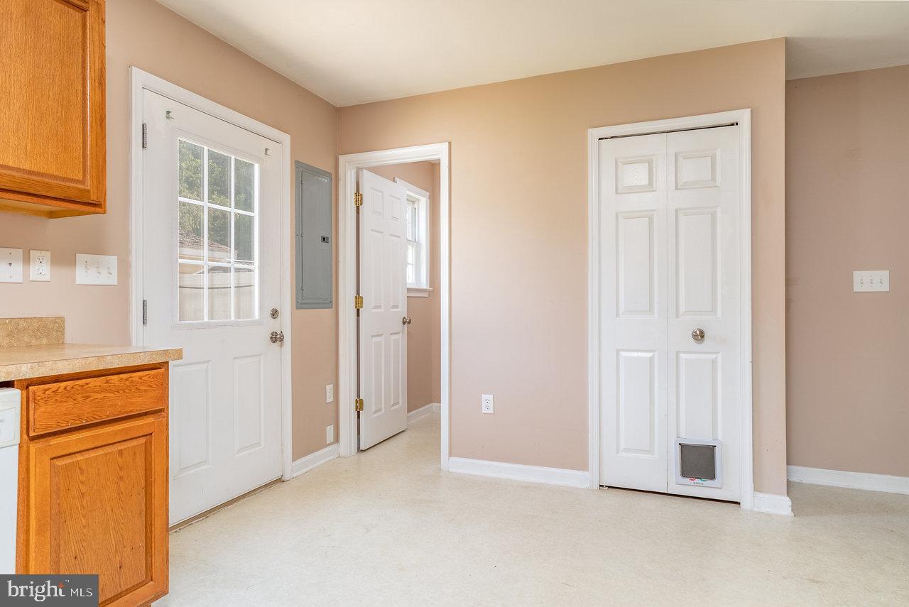 204 WILLOW OAKS DR, ELKTON, Virginia 22827, 3 Bedrooms Bedrooms, ,1 BathroomBathrooms,Residential,For sale,204 WILLOW OAKS DR,VARO2002352 MLS # VARO2002352