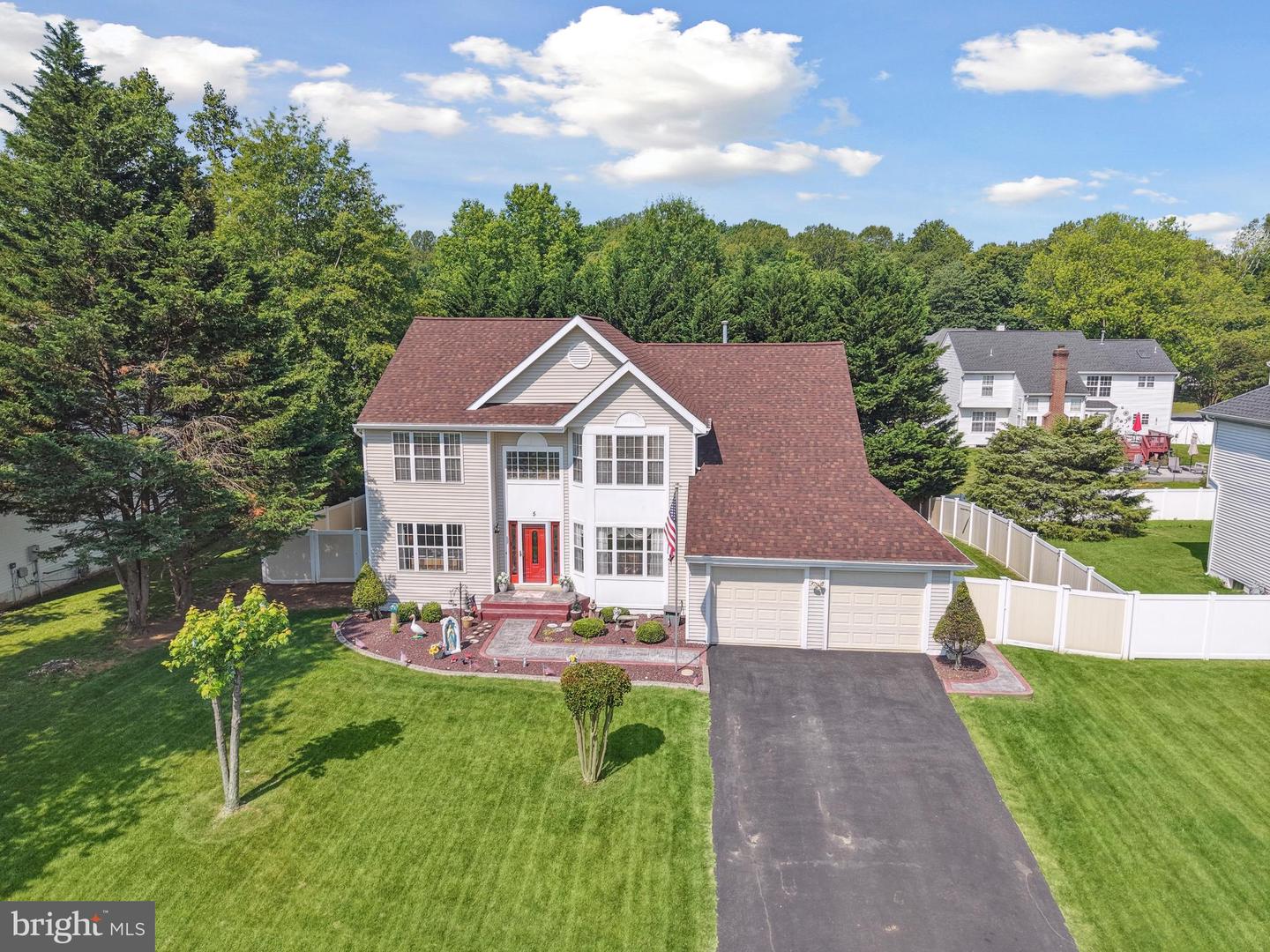 5 WENDOVER CT, STAFFORD, Virginia 22554, 5 Bedrooms Bedrooms, ,3 BathroomsBathrooms,Residential,For sale,5 WENDOVER CT,VAST2039456 MLS # VAST2039456