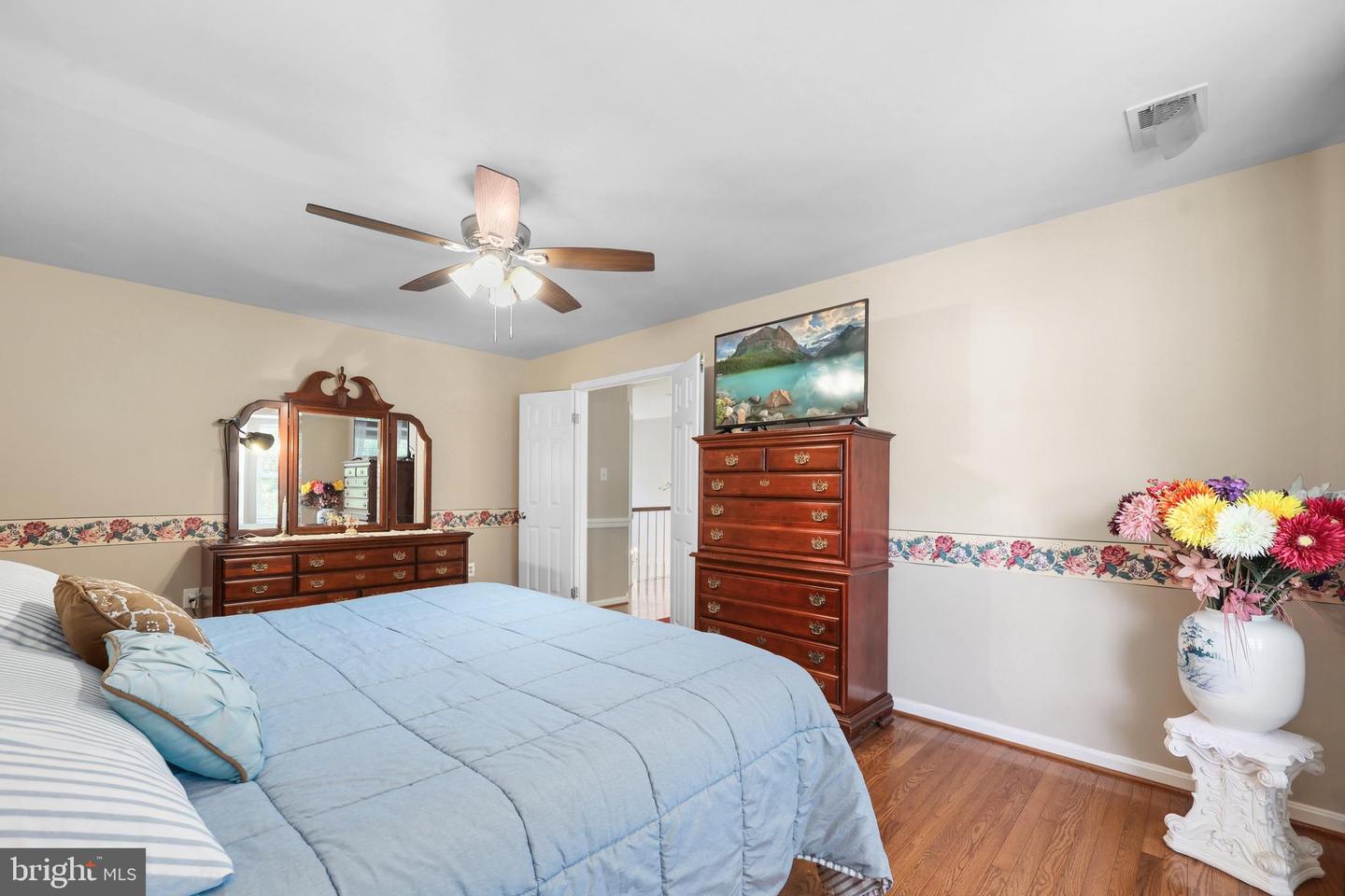 5 WENDOVER CT, STAFFORD, Virginia 22554, 5 Bedrooms Bedrooms, ,3 BathroomsBathrooms,Residential,For sale,5 WENDOVER CT,VAST2039456 MLS # VAST2039456