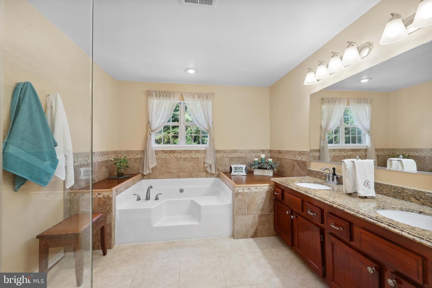 5 WENDOVER CT, STAFFORD, Virginia 22554, 5 Bedrooms Bedrooms, ,3 BathroomsBathrooms,Residential,For sale,5 WENDOVER CT,VAST2039456 MLS # VAST2039456