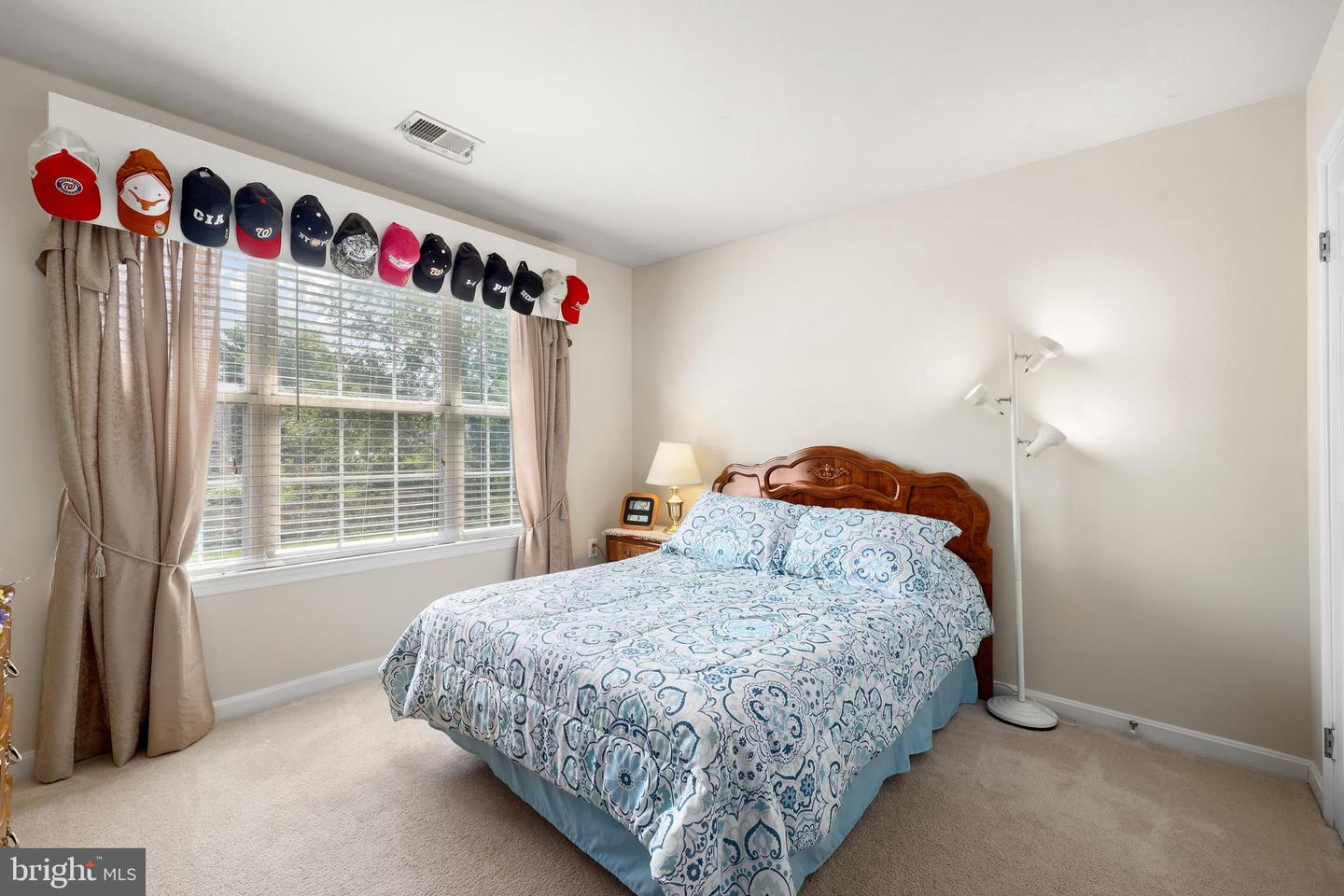 5 WENDOVER CT, STAFFORD, Virginia 22554, 5 Bedrooms Bedrooms, ,3 BathroomsBathrooms,Residential,For sale,5 WENDOVER CT,VAST2039456 MLS # VAST2039456
