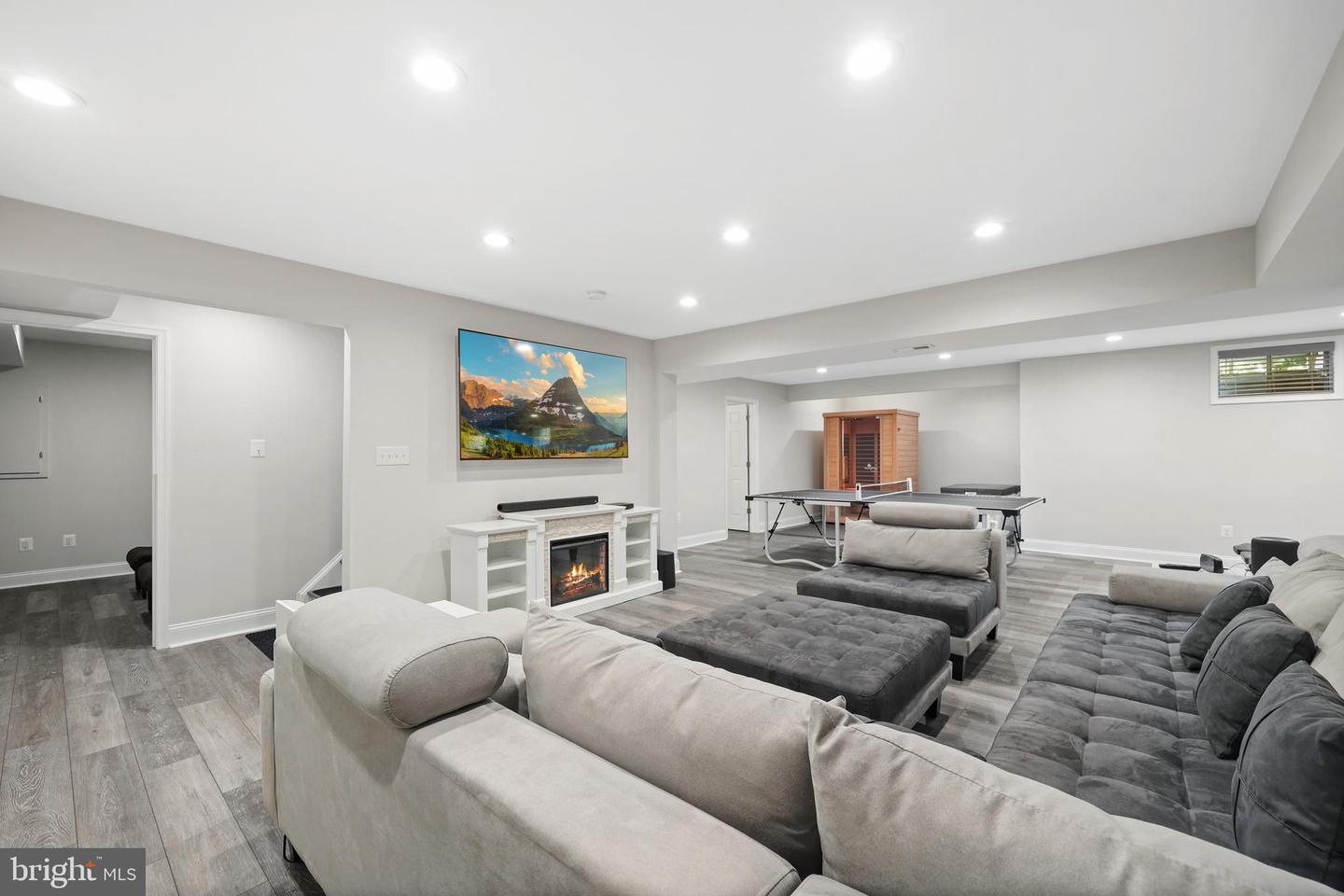 5 WENDOVER CT, STAFFORD, Virginia 22554, 5 Bedrooms Bedrooms, ,3 BathroomsBathrooms,Residential,For sale,5 WENDOVER CT,VAST2039456 MLS # VAST2039456