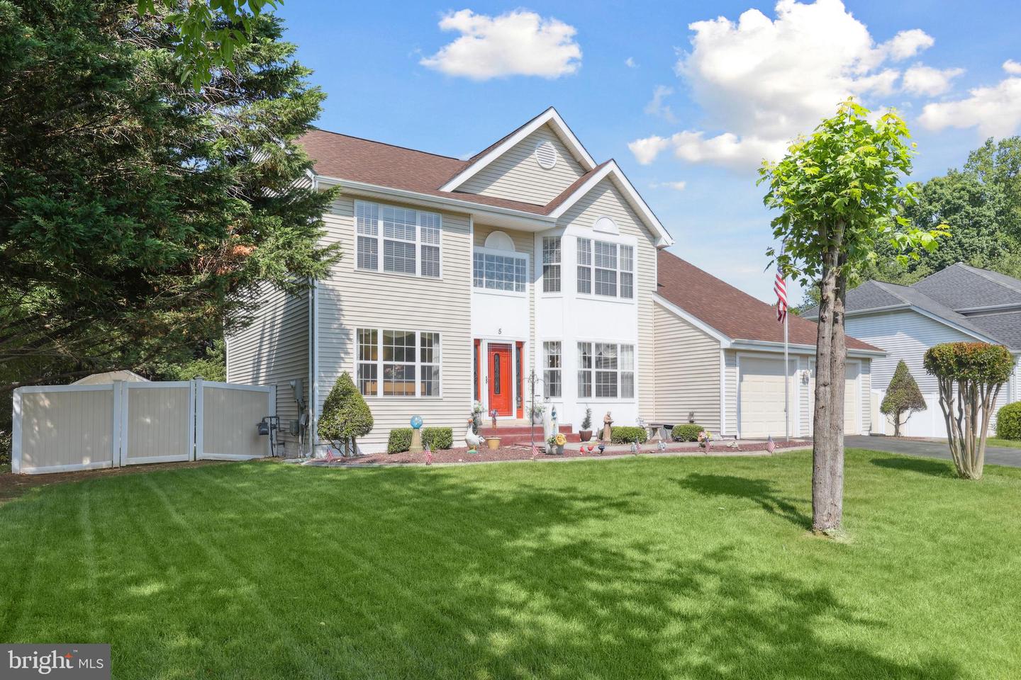 5 WENDOVER CT, STAFFORD, Virginia 22554, 5 Bedrooms Bedrooms, ,3 BathroomsBathrooms,Residential,For sale,5 WENDOVER CT,VAST2039456 MLS # VAST2039456