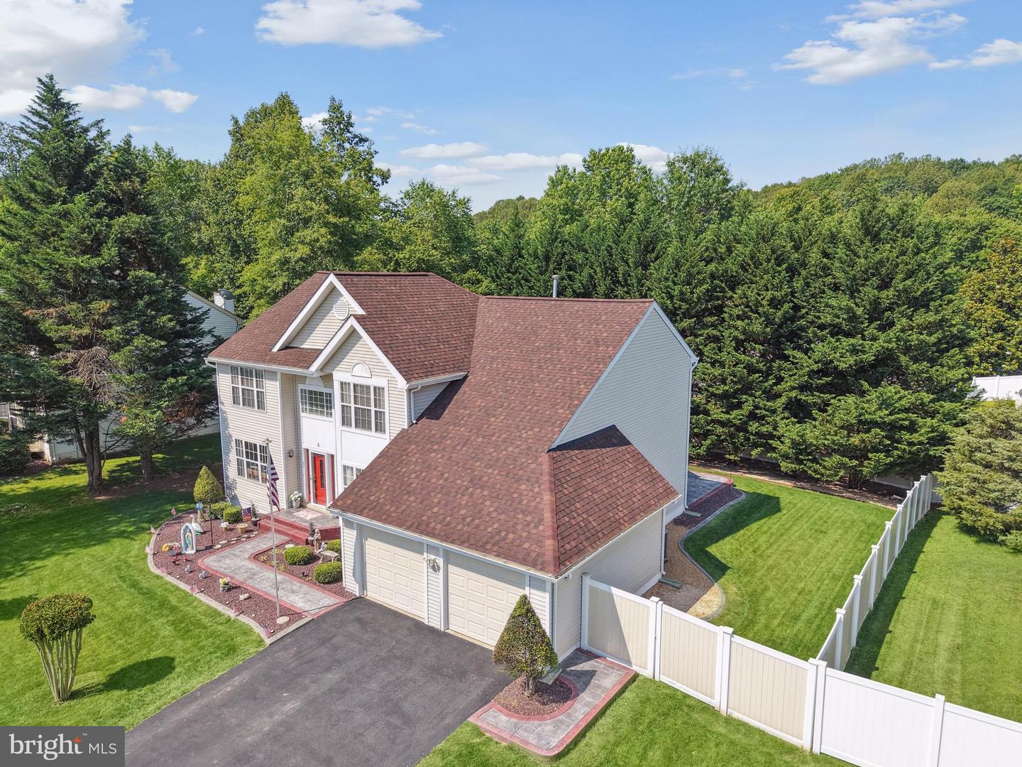 5 WENDOVER CT, STAFFORD, Virginia 22554, 5 Bedrooms Bedrooms, ,3 BathroomsBathrooms,Residential,For sale,5 WENDOVER CT,VAST2039456 MLS # VAST2039456