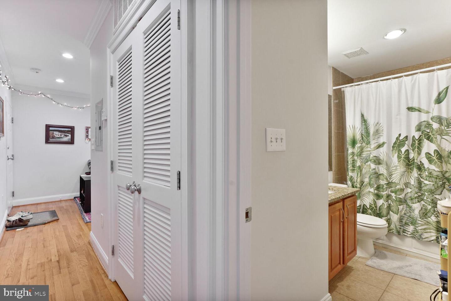 1443 OAK ST NW #102, WASHINGTON, District Of Columbia 20010, 1 Bedroom Bedrooms, ,1 BathroomBathrooms,Residential,For sale,1443 OAK ST NW #102,DCDC2203926 MLS # DCDC2203926