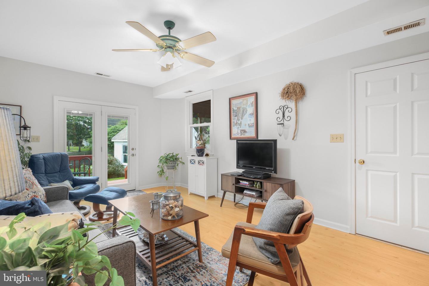 912 HANOVER ST, FREDERICKSBURG, Virginia 22401, 4 Bedrooms Bedrooms, ,2 BathroomsBathrooms,Residential,For sale,912 HANOVER ST,VAFB2008360 MLS # VAFB2008360