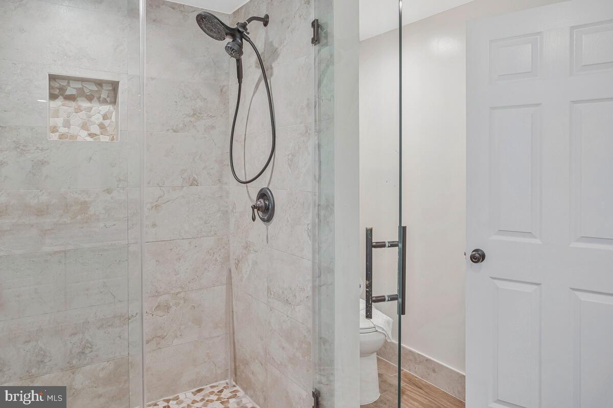15715 SINGLETREE LN, DUMFRIES, Virginia 22025, 5 Bedrooms Bedrooms, ,2 BathroomsBathrooms,Residential,For sale,15715 SINGLETREE LN,VAPW2096198 MLS # VAPW2096198