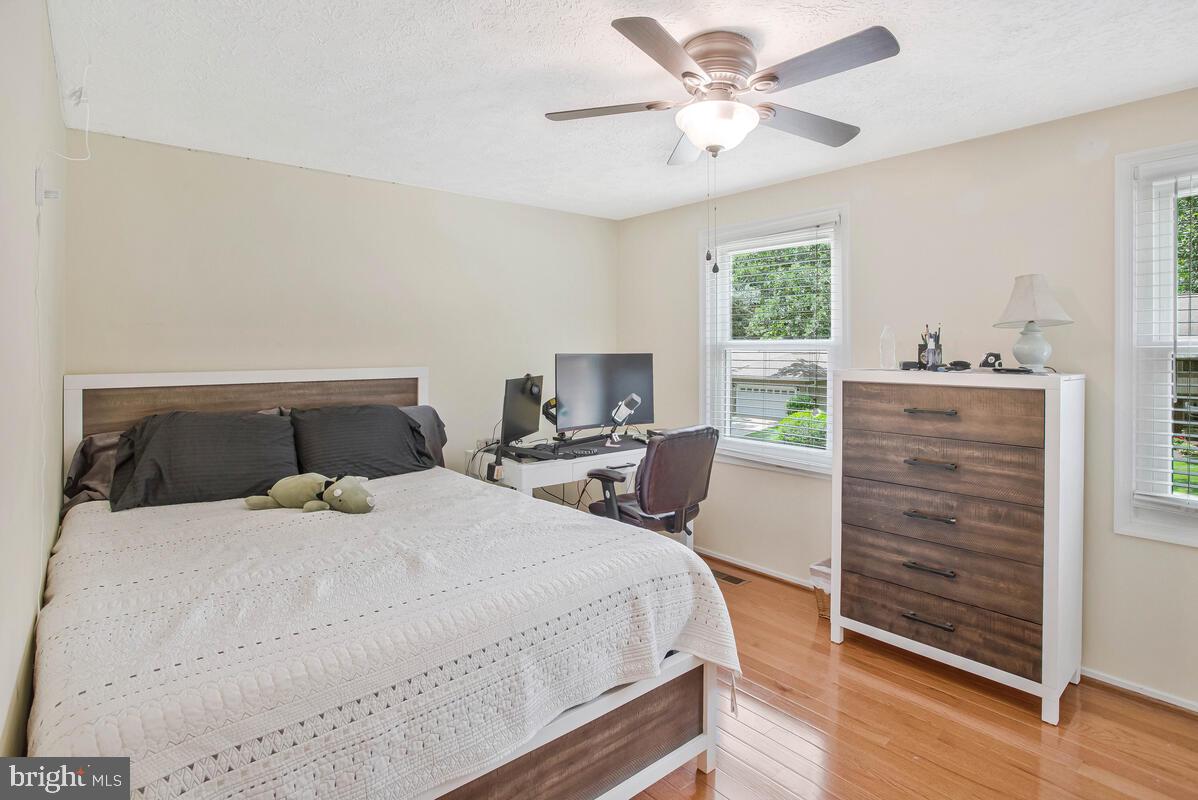 15715 SINGLETREE LN, DUMFRIES, Virginia 22025, 5 Bedrooms Bedrooms, ,2 BathroomsBathrooms,Residential,For sale,15715 SINGLETREE LN,VAPW2096198 MLS # VAPW2096198
