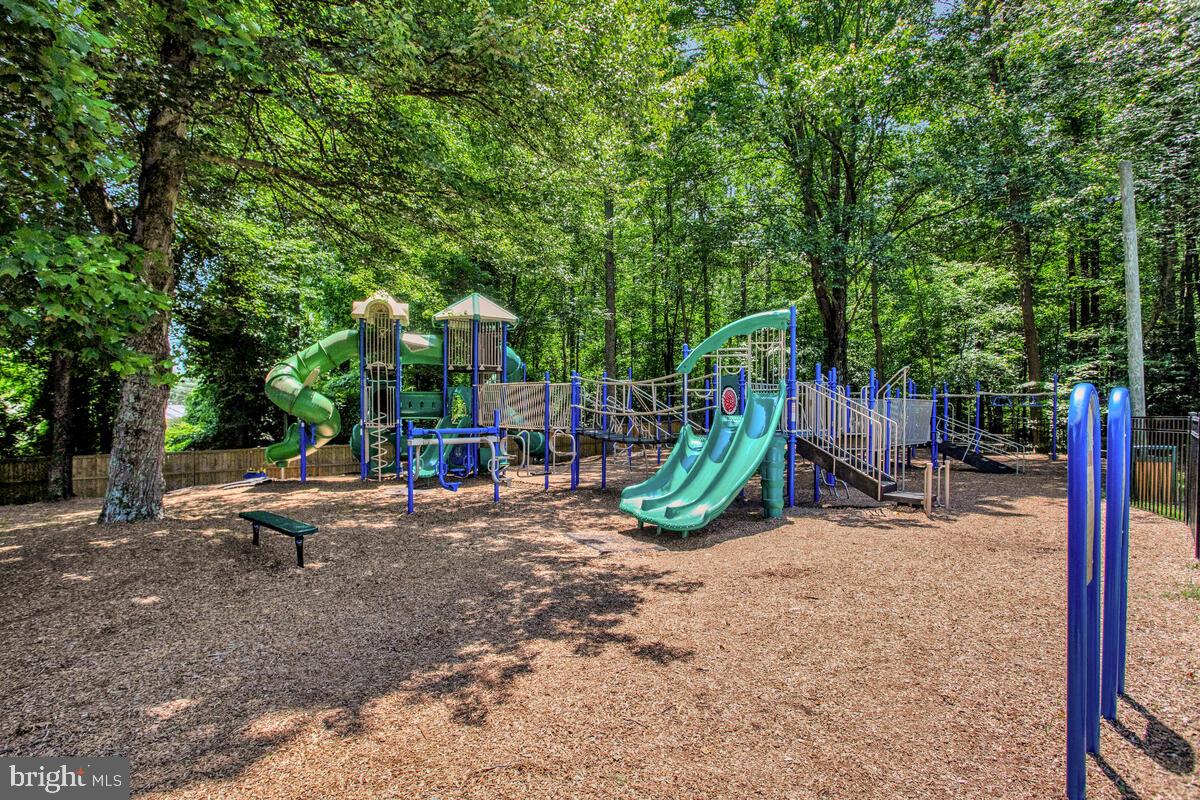 15715 SINGLETREE LN, DUMFRIES, Virginia 22025, 5 Bedrooms Bedrooms, ,2 BathroomsBathrooms,Residential,For sale,15715 SINGLETREE LN,VAPW2096198 MLS # VAPW2096198