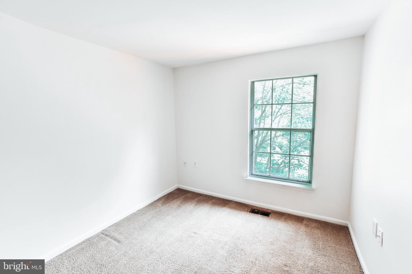 10256 QUIET POND TER, BURKE, Virginia 22015, 3 Bedrooms Bedrooms, ,3 BathroomsBathrooms,Residential,For sale,10256 QUIET POND TER,VAFX2245228 MLS # VAFX2245228