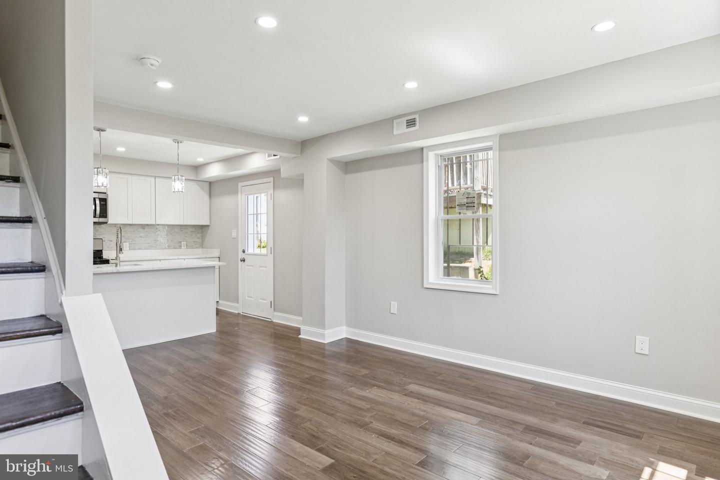 844 51ST ST NE, WASHINGTON, District Of Columbia 20019, 3 Bedrooms Bedrooms, ,2 BathroomsBathrooms,Residential,For sale,844 51ST ST NE,DCDC2203990 MLS # DCDC2203990