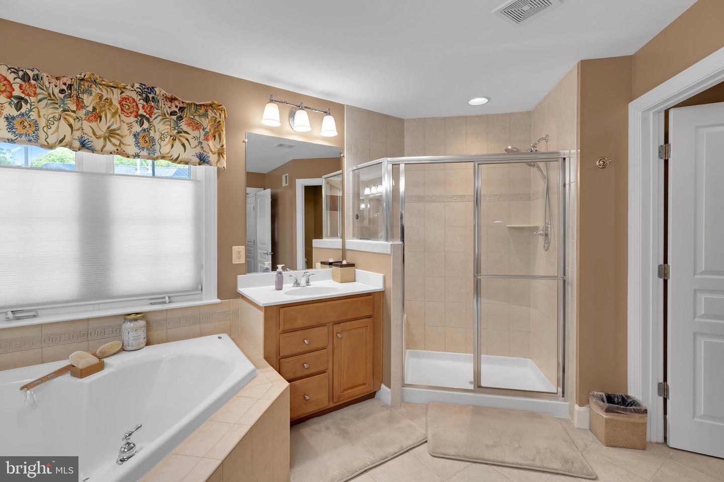 10713 MONOCACY WAY, MANASSAS, Virginia 20112, 6 Bedrooms Bedrooms, ,5 BathroomsBathrooms,Residential,For sale,10713 MONOCACY WAY,VAPW2096236 MLS # VAPW2096236