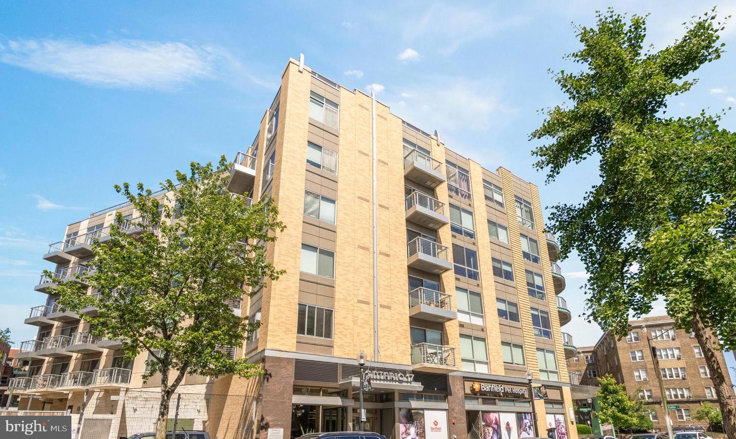 2550 17TH ST NW #414, WASHINGTON, District Of Columbia 20009, 2 Bedrooms Bedrooms, ,2 BathroomsBathrooms,Residential,For sale,2550 17TH ST NW #414,DCDC2203860 MLS # DCDC2203860