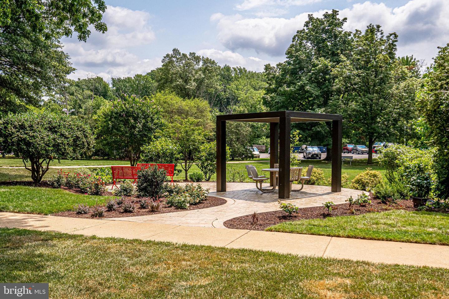 6631 WAKEFIELD DR #209, ALEXANDRIA, Virginia 22307, 2 Bedrooms Bedrooms, ,2 BathroomsBathrooms,Residential,For sale,6631 WAKEFIELD DR #209,VAFX2245266 MLS # VAFX2245266