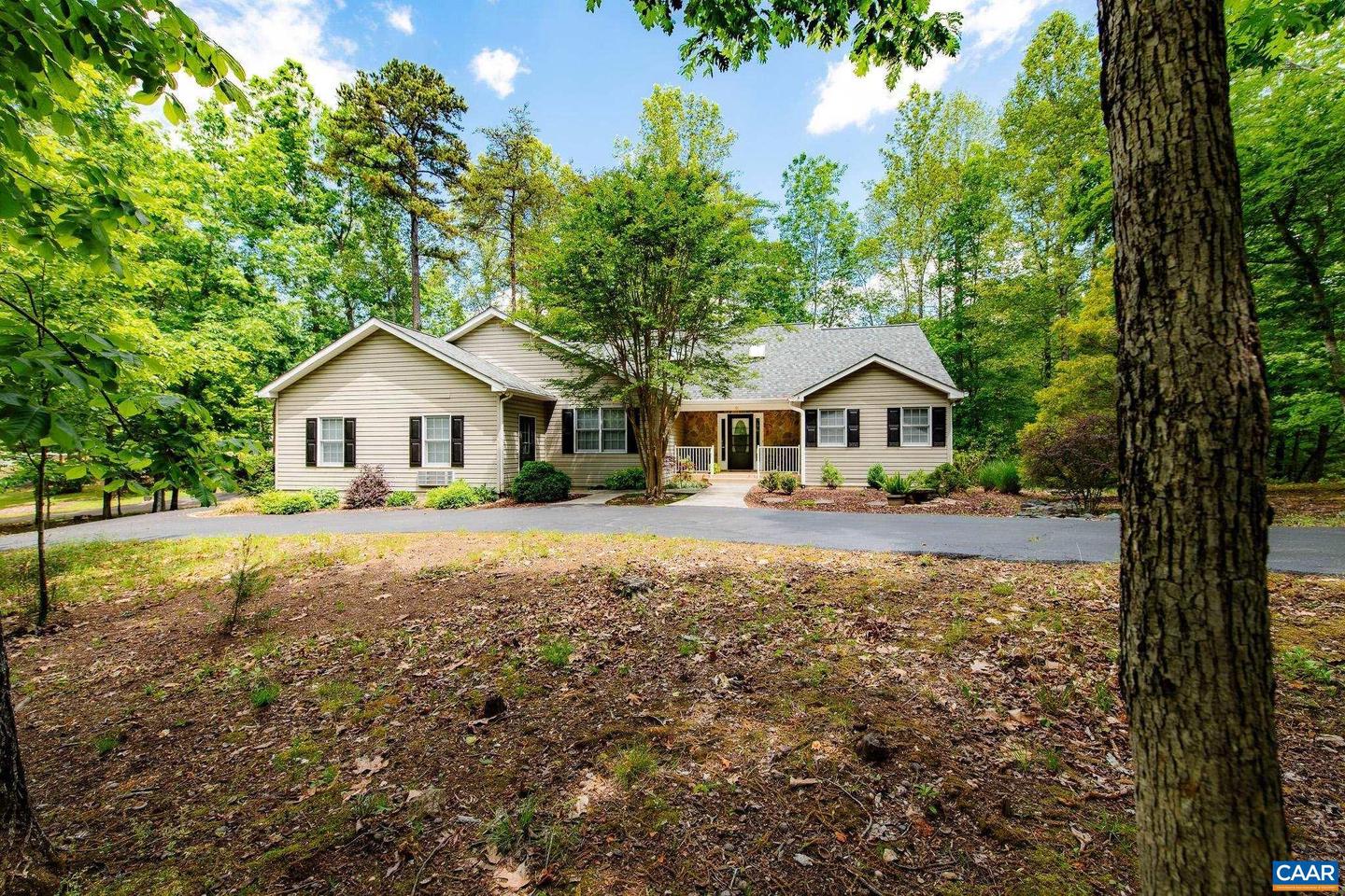 61 WILDWOOD DR, PALMYRA, Virginia 22963, 3 Bedrooms Bedrooms, ,2 BathroomsBathrooms,Residential,For sale,61 WILDWOOD DR,665331 MLS # 665331