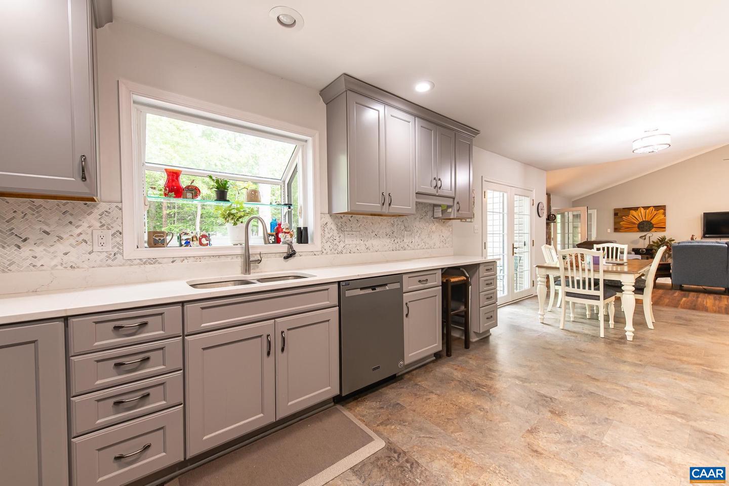 61 WILDWOOD DR, PALMYRA, Virginia 22963, 3 Bedrooms Bedrooms, ,2 BathroomsBathrooms,Residential,For sale,61 WILDWOOD DR,665331 MLS # 665331