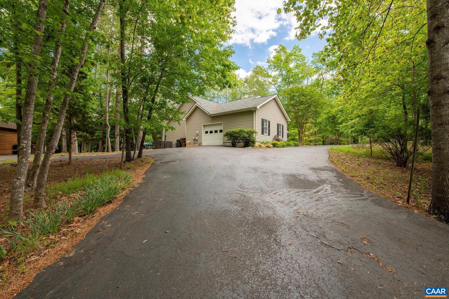 61 WILDWOOD DR, PALMYRA, Virginia 22963, 3 Bedrooms Bedrooms, ,2 BathroomsBathrooms,Residential,For sale,61 WILDWOOD DR,665331 MLS # 665331