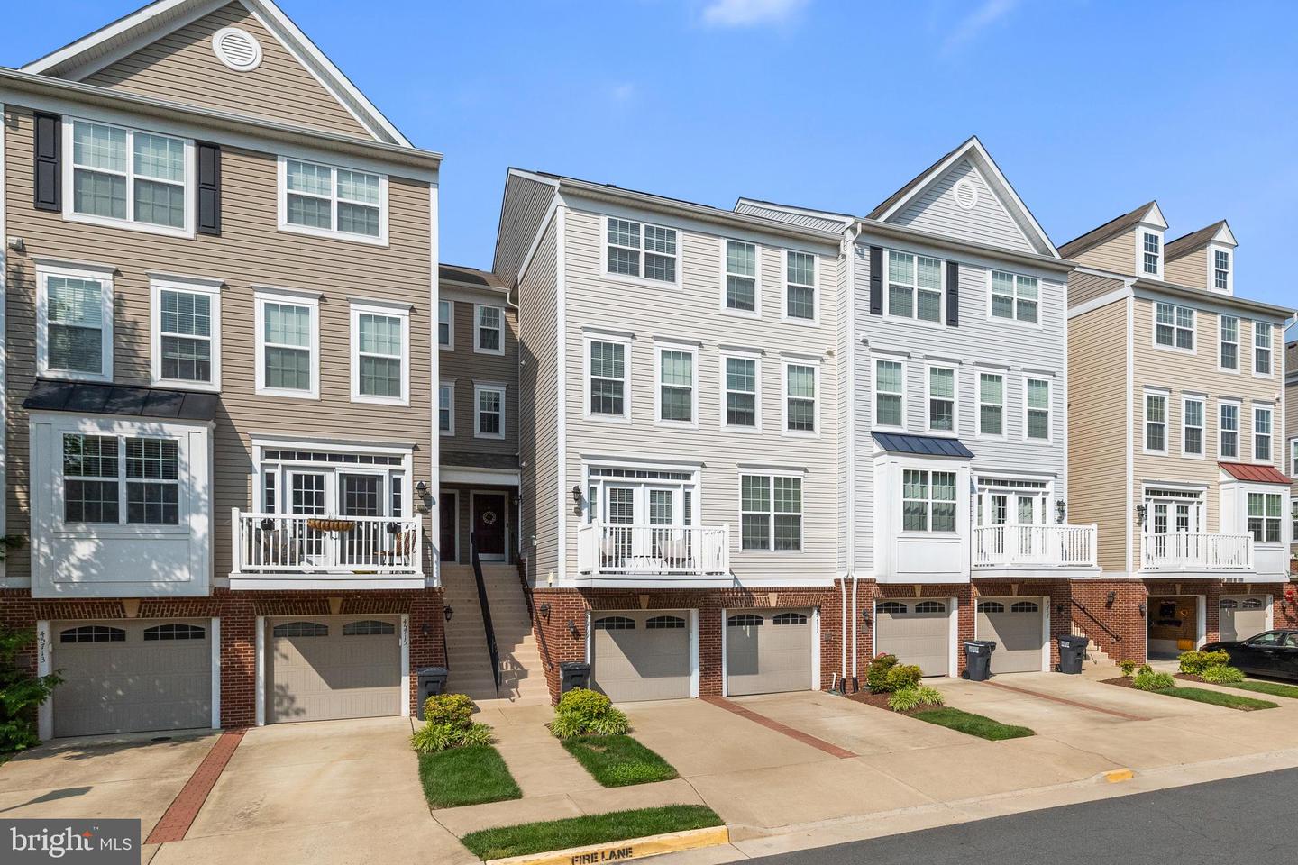 45711 WINDING BRANCH TER, STERLING, Virginia 20166, 3 Bedrooms Bedrooms, ,3 BathroomsBathrooms,Residential,For sale,45711 WINDING BRANCH TER,VALO2098706 MLS # VALO2098706