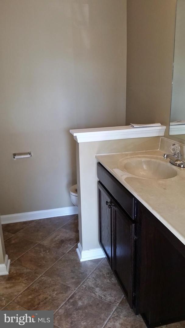 401 WINDSOR RIDGE CT, FREDERICKSBURG, Virginia 22405, 2 Bedrooms Bedrooms, ,2 BathroomsBathrooms,Residential,For sale,401 WINDSOR RIDGE CT,VAST2039484 MLS # VAST2039484